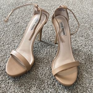 Steve Madden neutral heels- size 9